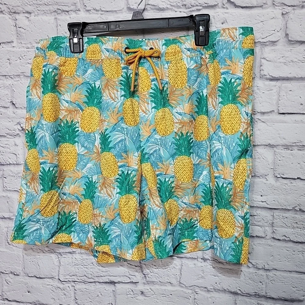 Mens XL Pineapple Print Swim Trunks Swimsuit Shorts with Liner‎ UPF 50 Quick Dry